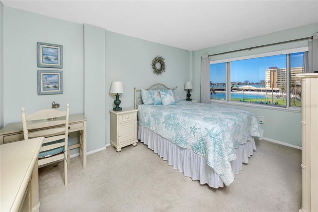 4650 COVE CIRCLE 409, St Petersburg, FL 33708