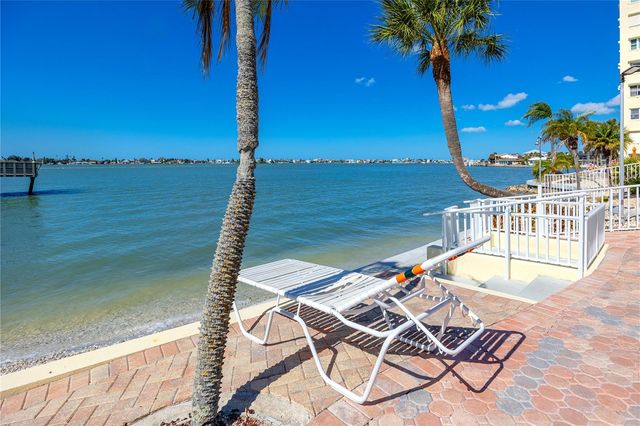 4650 COVE CIRCLE 409, St Petersburg, FL 33708