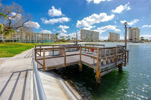 4650 COVE CIRCLE 409, St Petersburg, FL 33708