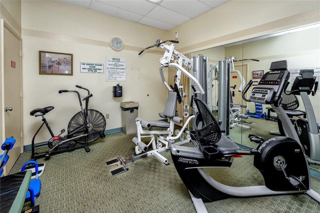 4650 COVE CIRCLE 409, St Petersburg, FL 33708