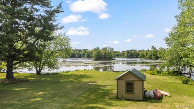 608 Lake Road, Pine Plains, NY 12567