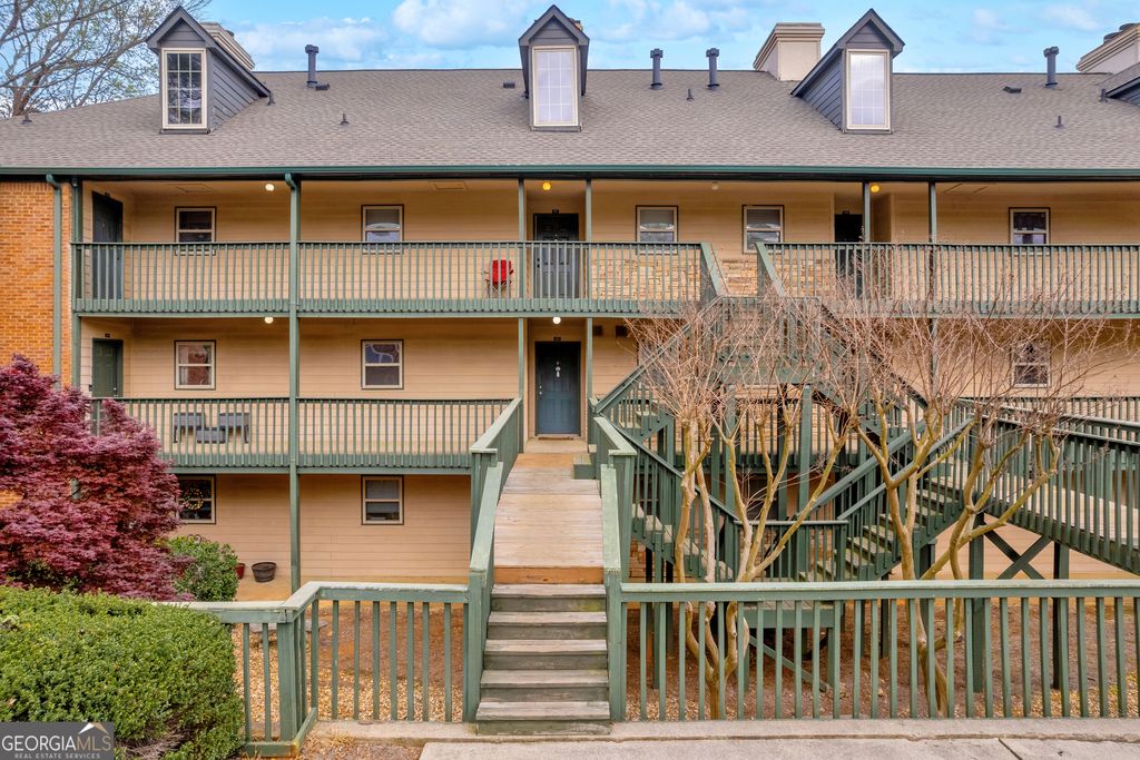 113 Brittany Ct, Duluth, GA 30096