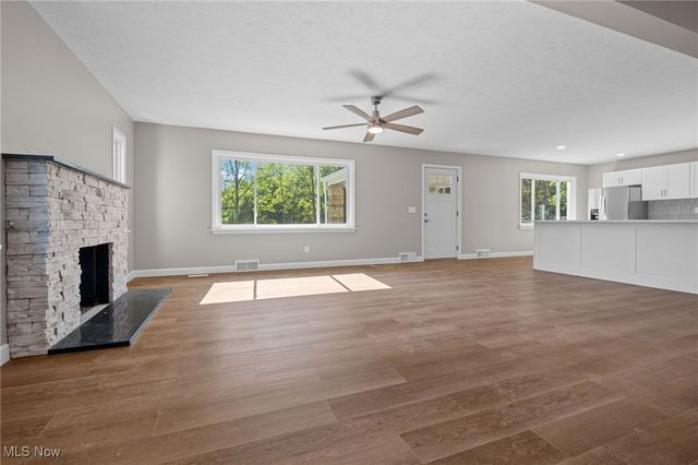 1043 Krumroy Road, Akron, OH 44306