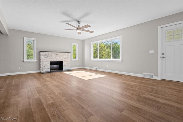 1043 Krumroy Road, Akron, OH 44306