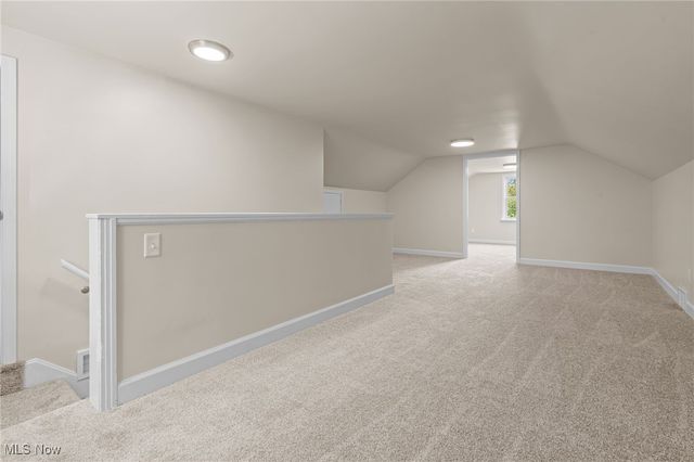 1043 Krumroy Road, Akron, OH 44306