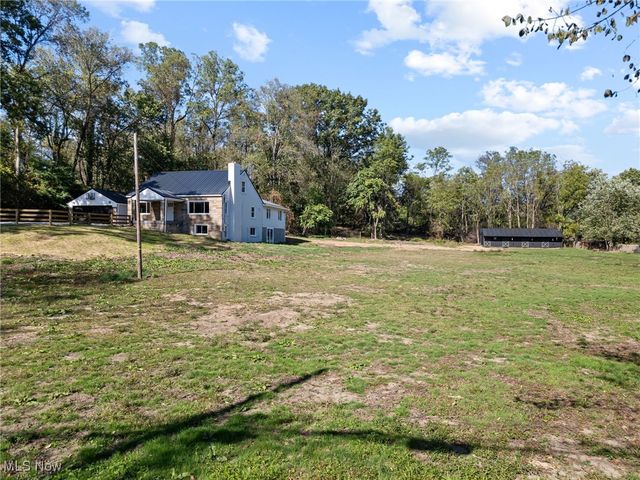 1043 Krumroy Road, Akron, OH 44306