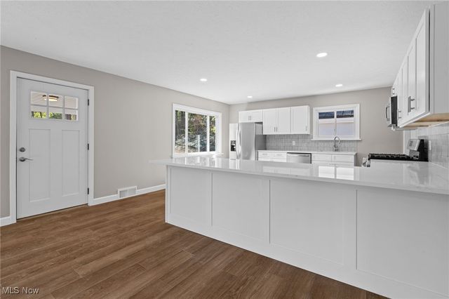 1043 Krumroy Road, Akron, OH 44306