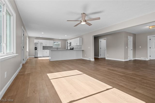 1043 Krumroy Road, Akron, OH 44306