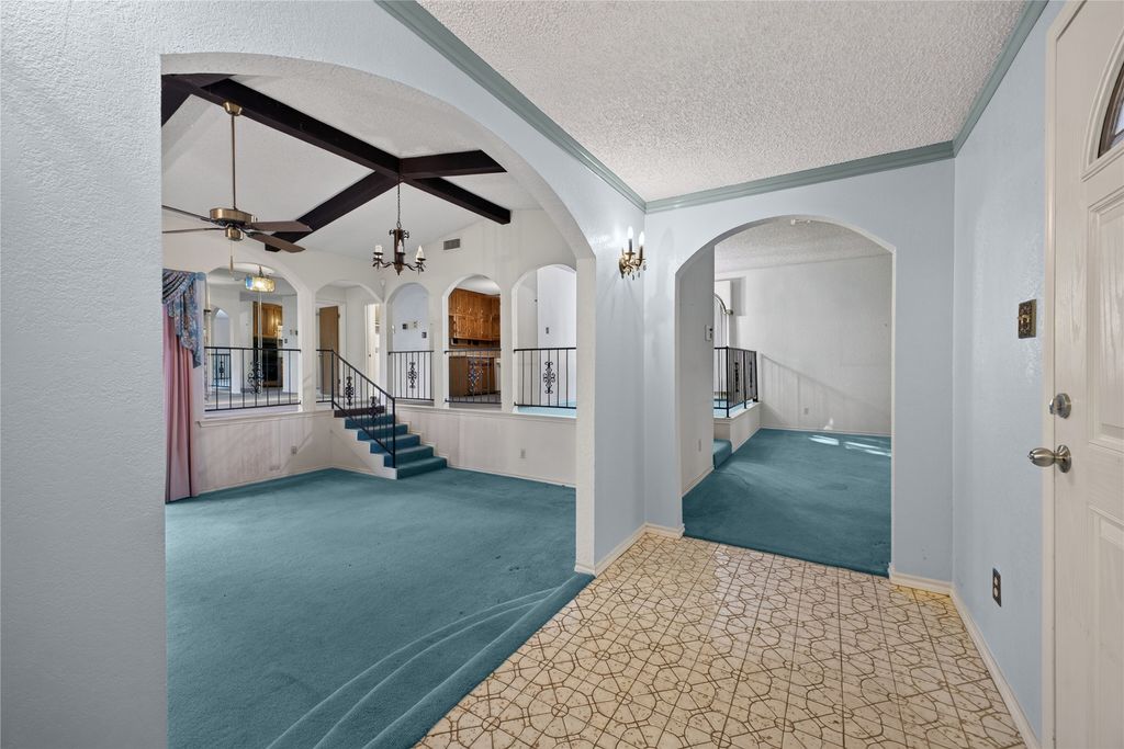 908 Chestnut Drive, Arlington, TX 76012 — photo 3