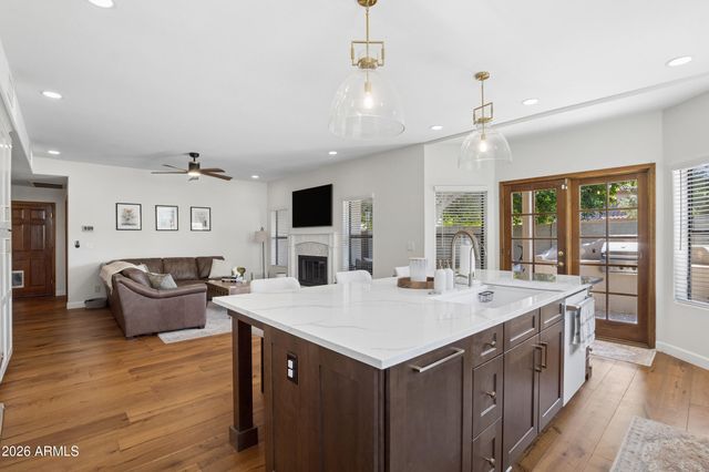 1983 E PALOMINO Drive, Tempe, AZ 85284