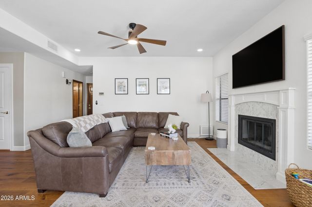 1983 E PALOMINO Drive, Tempe, AZ 85284