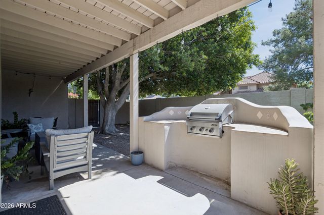 1983 E PALOMINO Drive, Tempe, AZ 85284