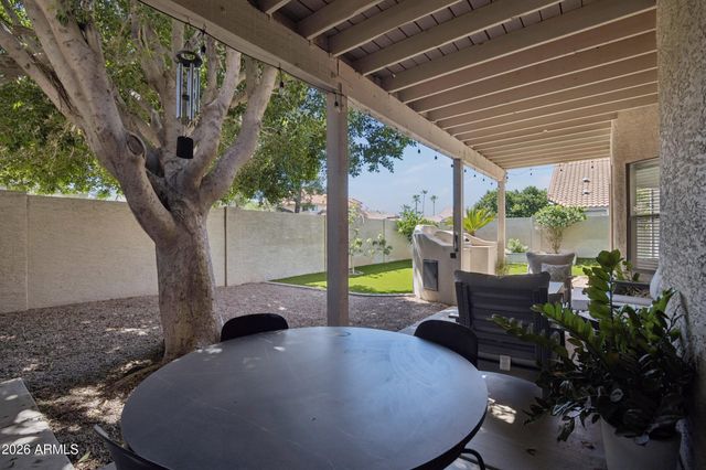 1983 E PALOMINO Drive, Tempe, AZ 85284