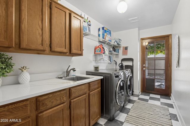 1983 E PALOMINO Drive, Tempe, AZ 85284
