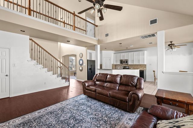 408 Fairway Bluff Drive, Wylie, TX 75098