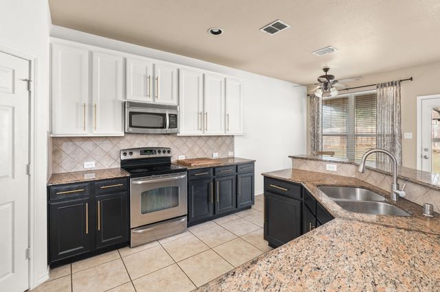 408 Fairway Bluff Drive, Wylie, TX 75098