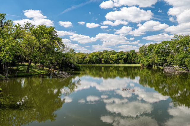 408 Fairway Bluff Drive, Wylie, TX 75098