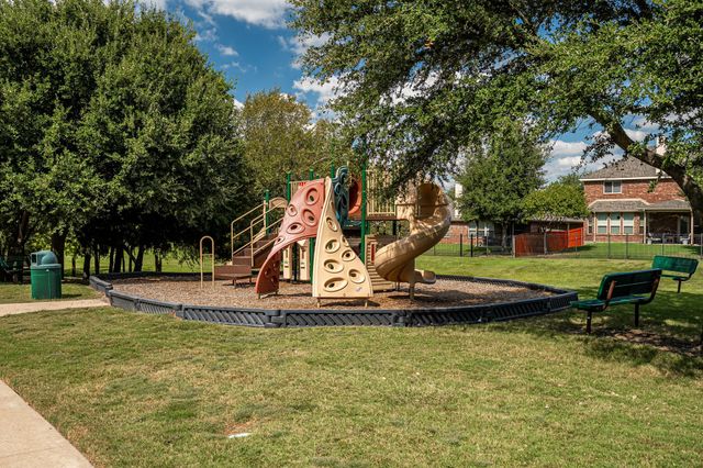 408 Fairway Bluff Drive, Wylie, TX 75098