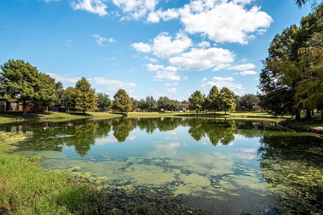 408 Fairway Bluff Drive, Wylie, TX 75098