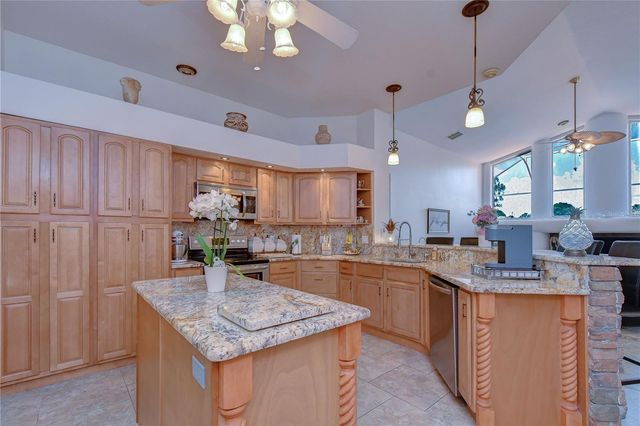 3810 TURKEY OAK DRIVE, Valrico, FL 33596