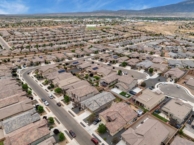 6926 Cleary Loop NE, Rio Rancho, NM 87144