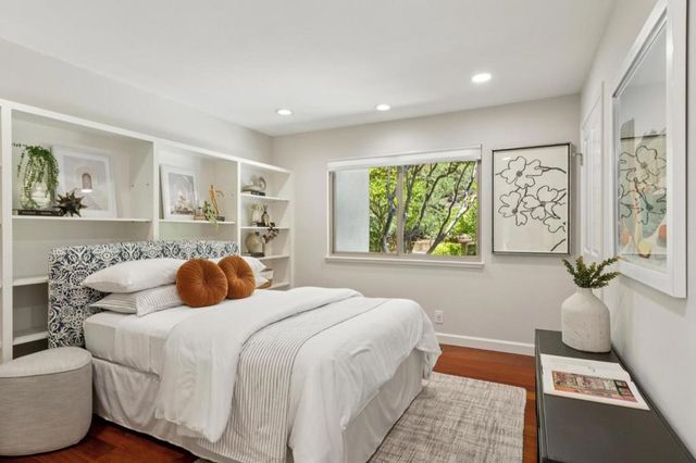 1185 Trinity Drive, Menlo Park, CA 94025