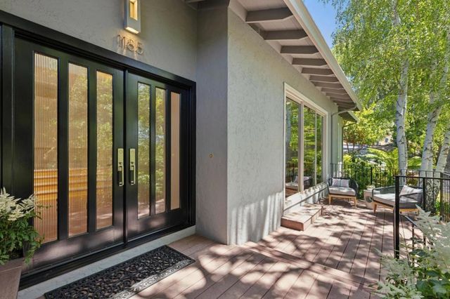 1185 Trinity Drive, Menlo Park, CA 94025