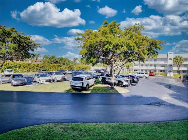8600 Sunrise Lakes Boulevard 201, Sunrise, FL 33322