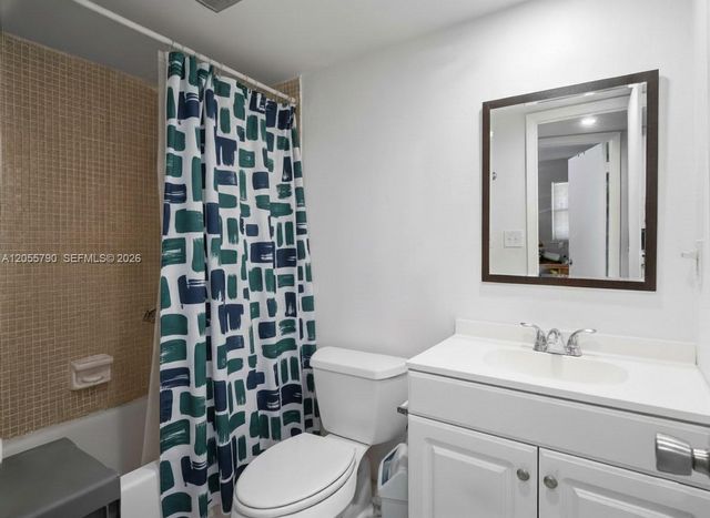 8600 Sunrise Lakes Boulevard 201, Sunrise, FL 33322