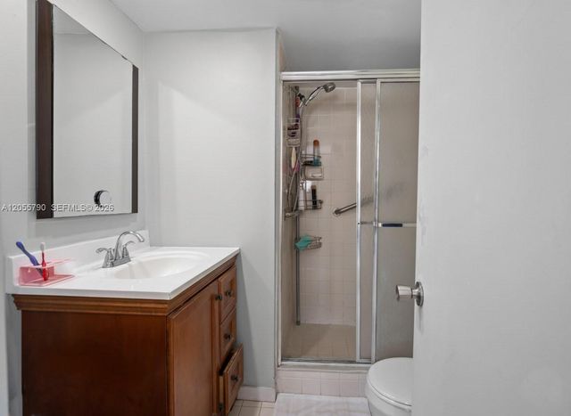 8600 Sunrise Lakes Boulevard 201, Sunrise, FL 33322