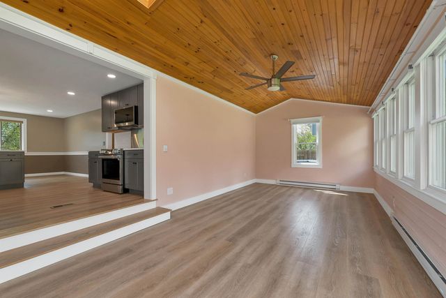 218 Brookside Drive, Hartford, VT 05001