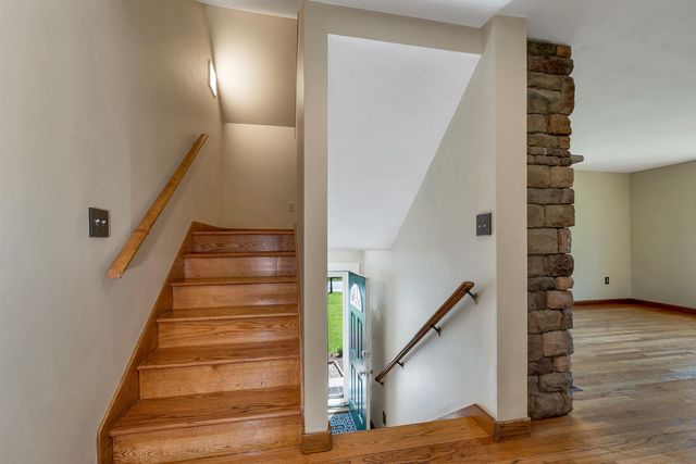 218 Brookside Drive, Hartford, VT 05001