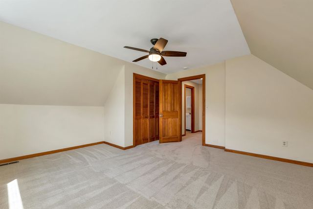 218 Brookside Drive, Hartford, VT 05001