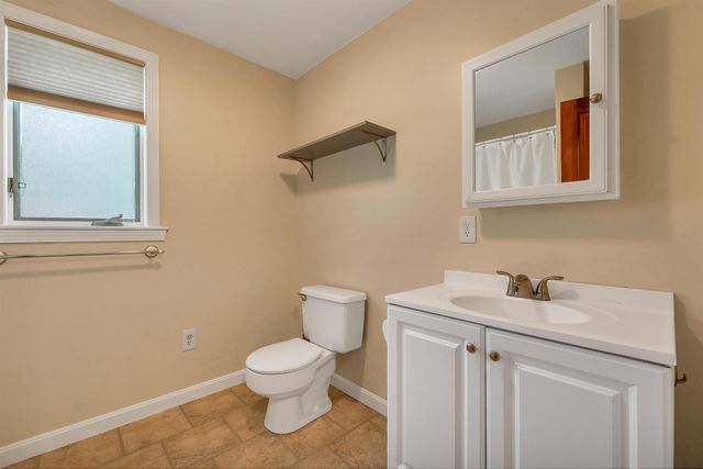 218 Brookside Drive, Hartford, VT 05001