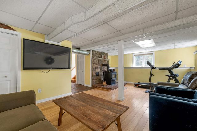 218 Brookside Drive, Hartford, VT 05001