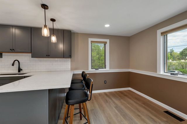218 Brookside Drive, Hartford, VT 05001