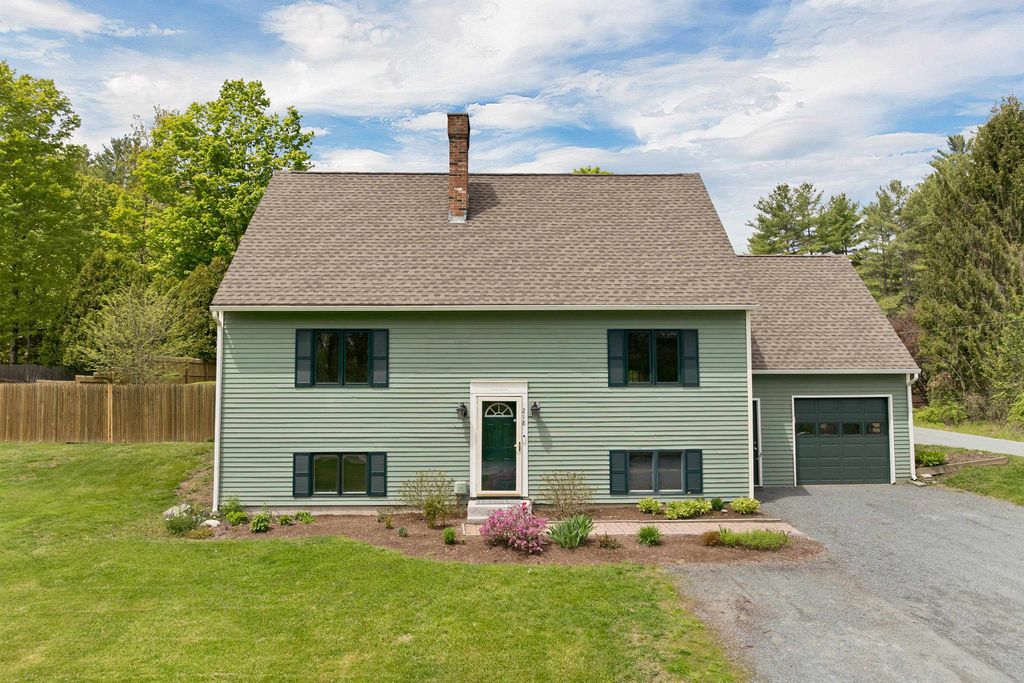 218 Brookside Drive, Hartford, VT 05001