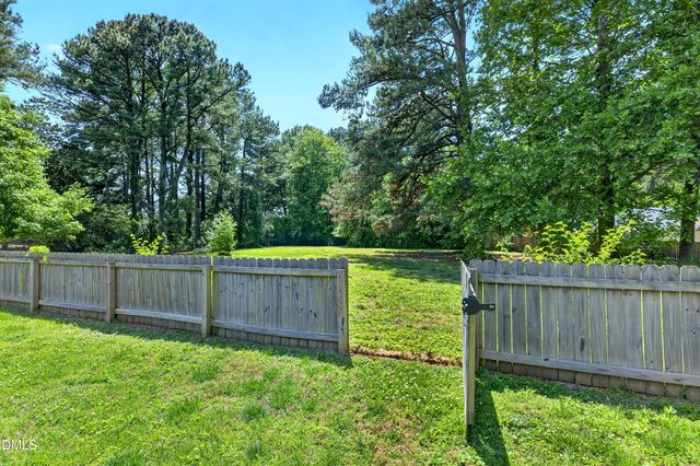 106 Allison Way, Cary, NC 27511