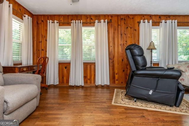 4270 S Main Street, Acworth, GA 30101