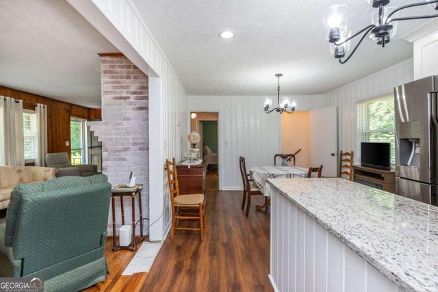 4270 S Main Street, Acworth, GA 30101