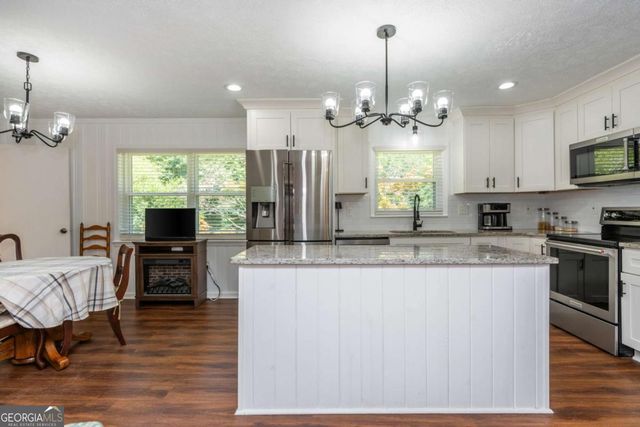 4270 S Main Street, Acworth, GA 30101