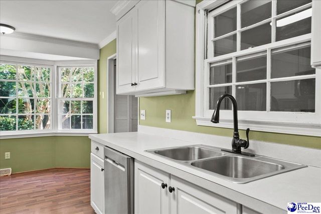 864 Thunderbird Drive, Florence, SC 29501