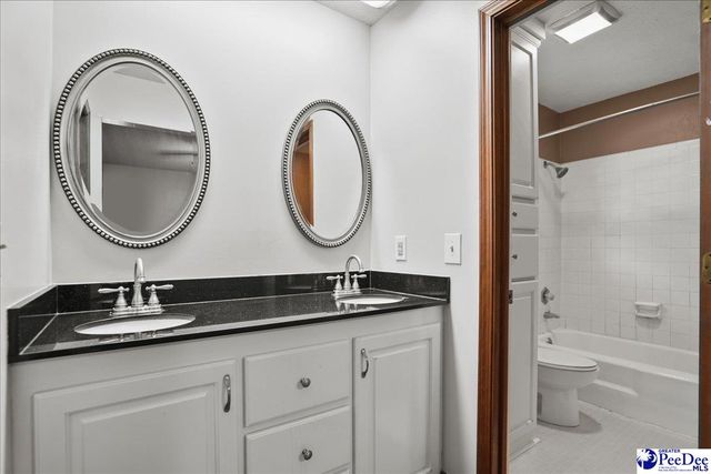 864 Thunderbird Drive, Florence, SC 29501