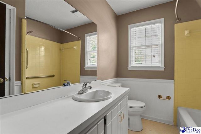 864 Thunderbird Drive, Florence, SC 29501