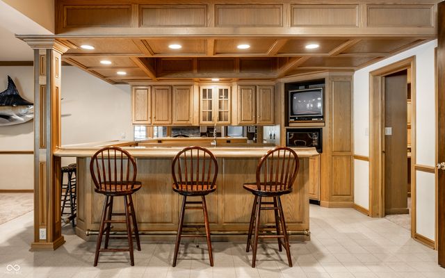 14300 Oakbrook Court, Carmel, IN 46033