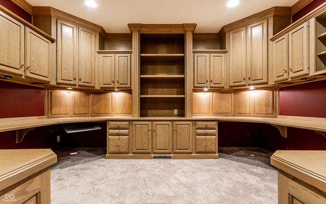 14300 Oakbrook Court, Carmel, IN 46033