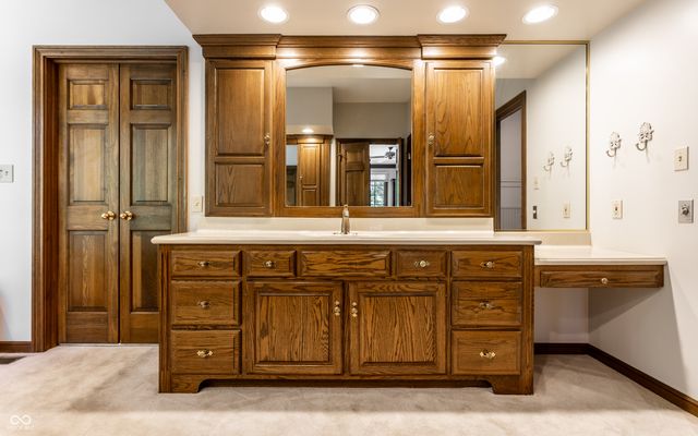 14300 Oakbrook Court, Carmel, IN 46033