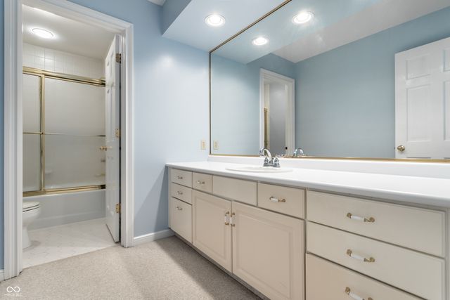 14300 Oakbrook Court, Carmel, IN 46033