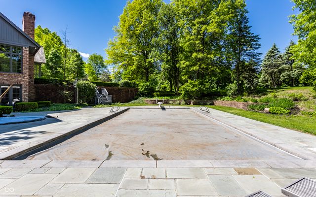 14300 Oakbrook Court, Carmel, IN 46033