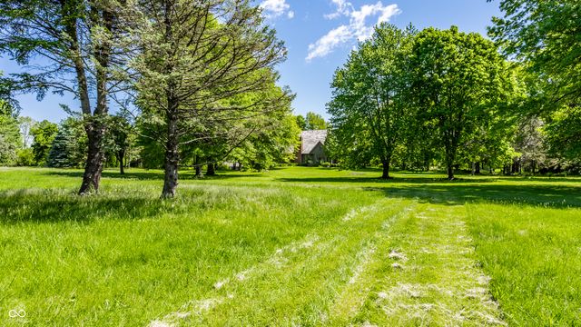 14300 Oakbrook Court, Carmel, IN 46033